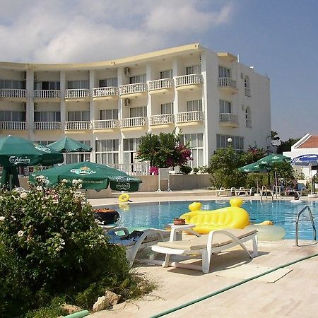 Sempati Hotel Lapithos  Luaran gambar