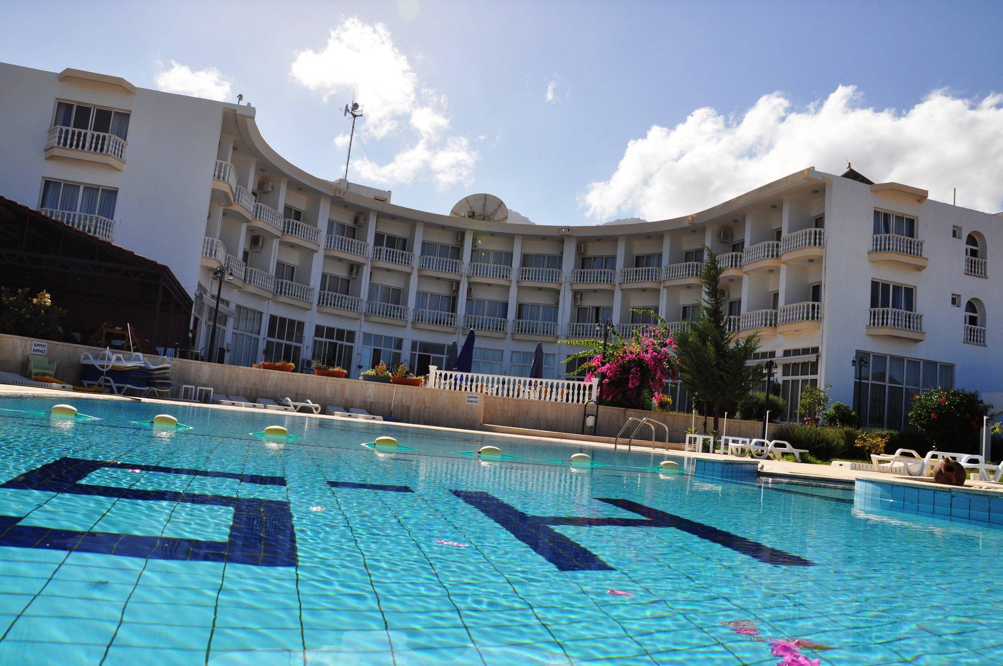 Sempati Hotel Lapithos  Luaran gambar