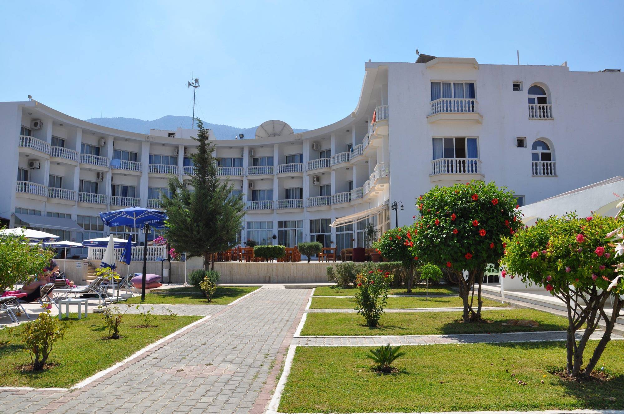 Sempati Hotel Lapithos  Luaran gambar