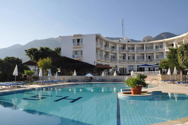 Sempati Hotel Lapithos  Luaran gambar
